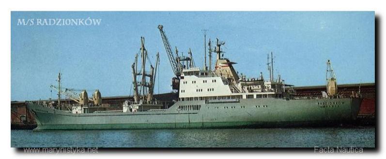 Uniwersalny drobnicowiec typu B-432 m/s RADZIONK�W - Polskie Linie Oceaniczne. Zwodowany w 1972.