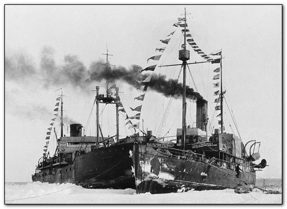 Soviet icebreakers MURMAN and TAJMYR