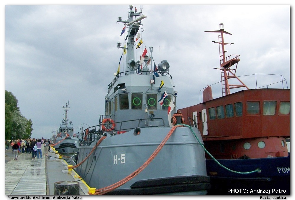 polish navy tug