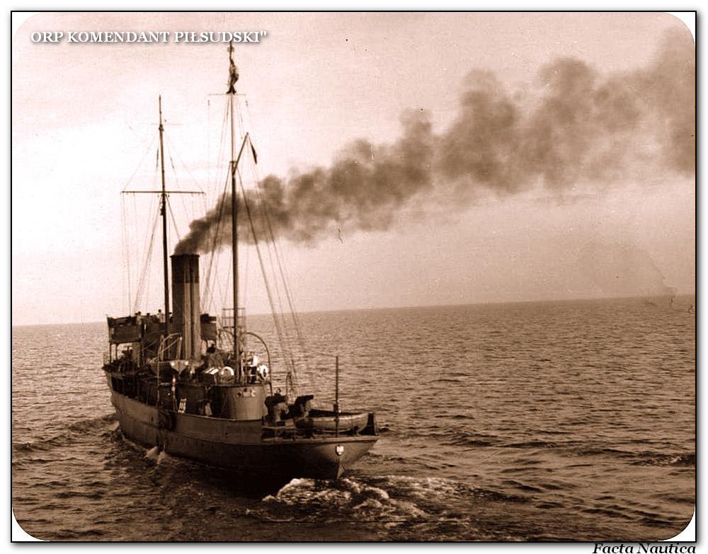 Polish gunboat ORP KOMENDANT PILSUDSKI