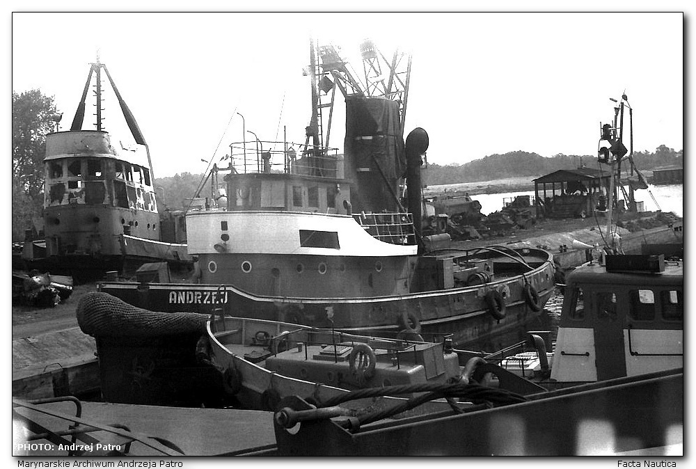 Polish harbour tug ANDRZEJ. Szczecin-�winouj�cie.
