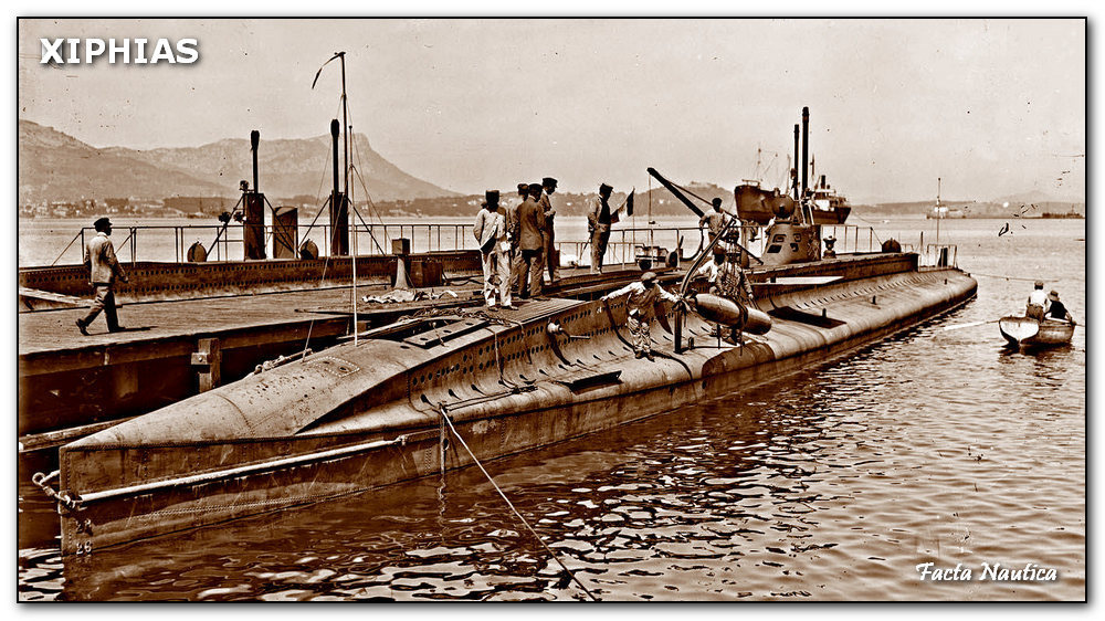 Greek submarine XIPHIAS. Grecki okr�t podwodny XIPHIAS.